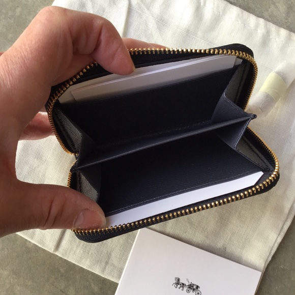 NWT COACH Zip Around Coin Case F27569 - Picture 5 of 5